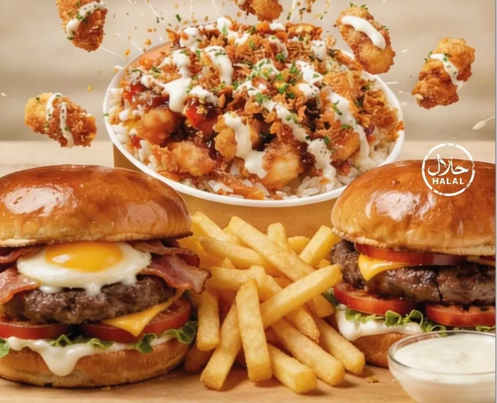César Burger à Yerville : deux burgers au pain brioché, des frites et un bol de riz crousty au poulet croustillant